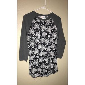 Black and white Lularoe Randy